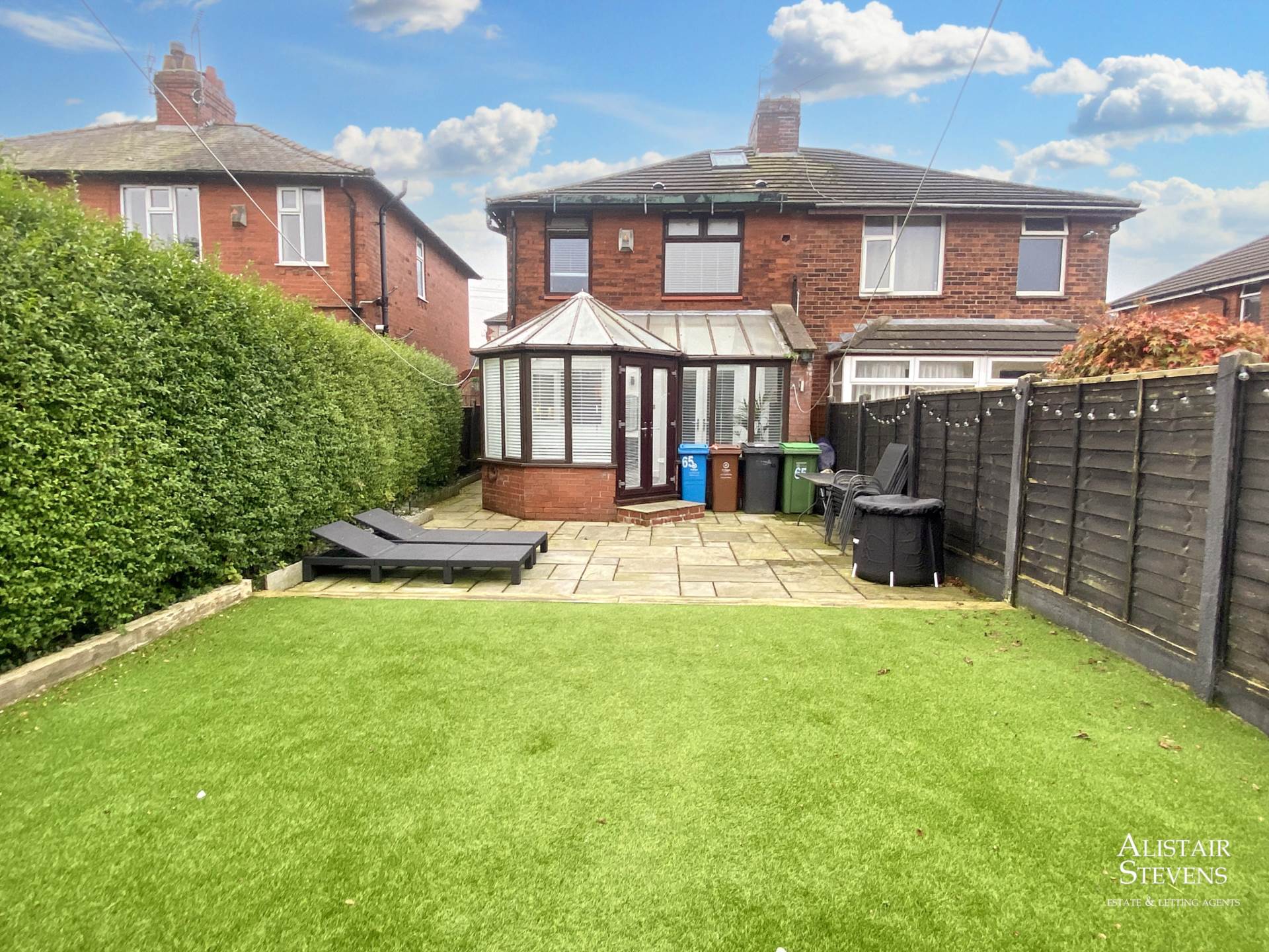 Springfield Lane, Oldham, Image 17