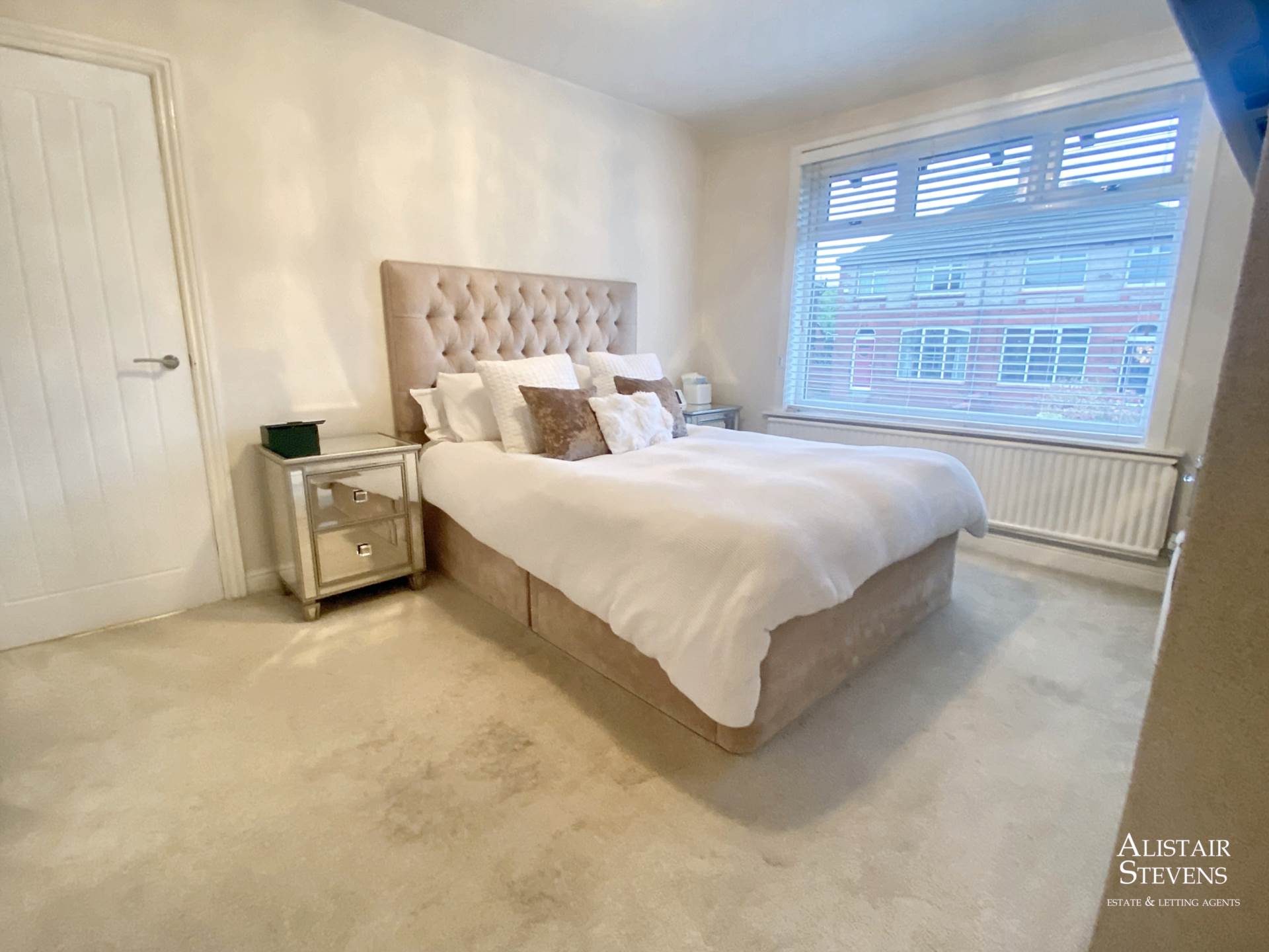 Springfield Lane, Oldham, Image 9