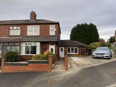 5 Bedroom Semi-Detached, Seville Street, Royton