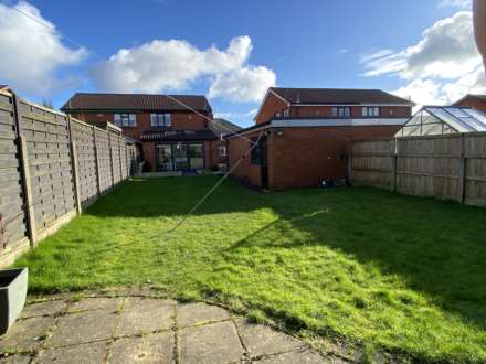 Thornham Lane, Oldham, Image 17