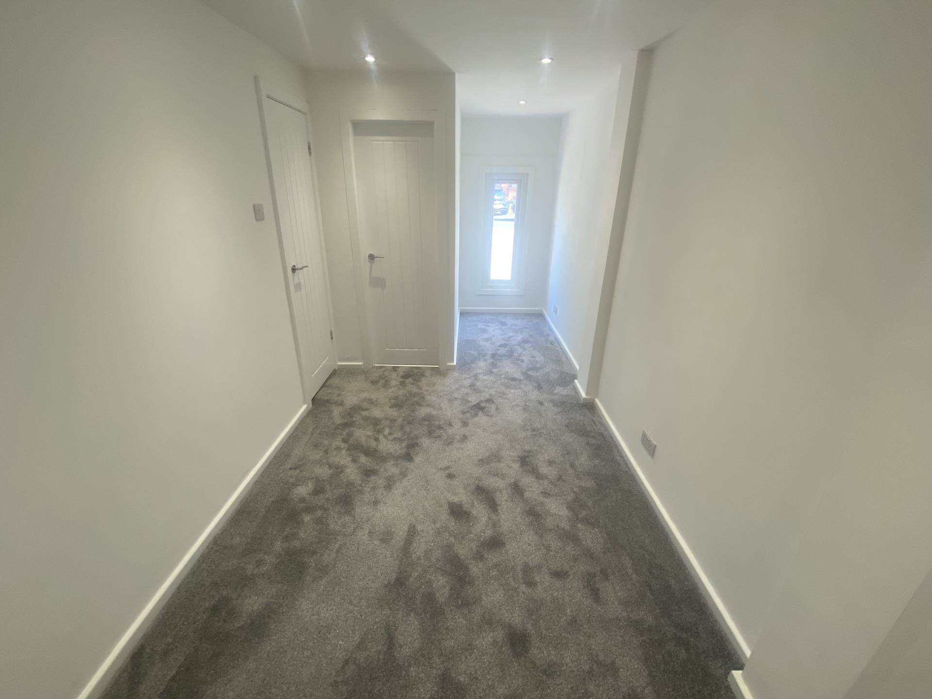 Putney Close, Oldham, Image 6