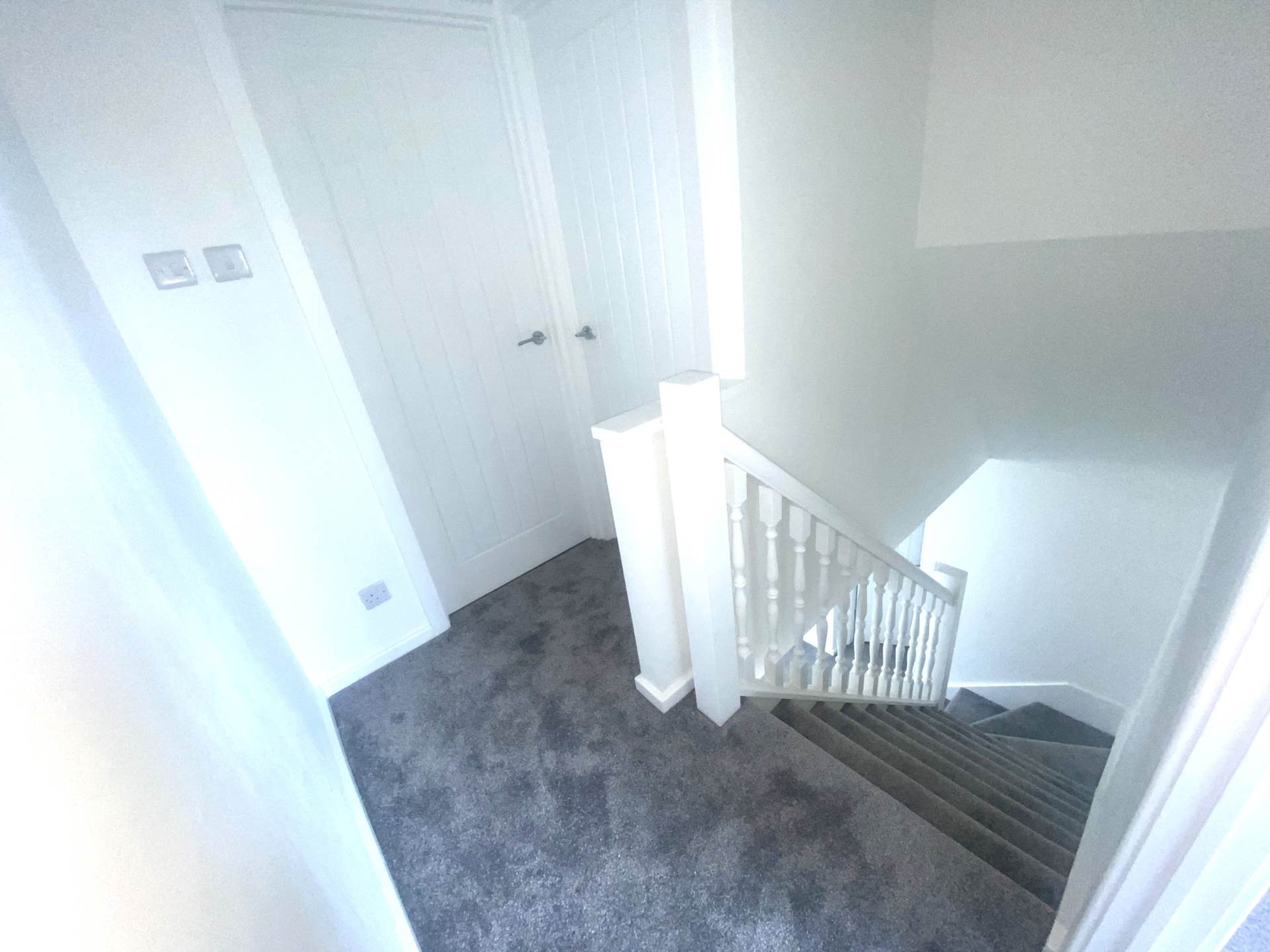 Putney Close, Oldham, Image 8