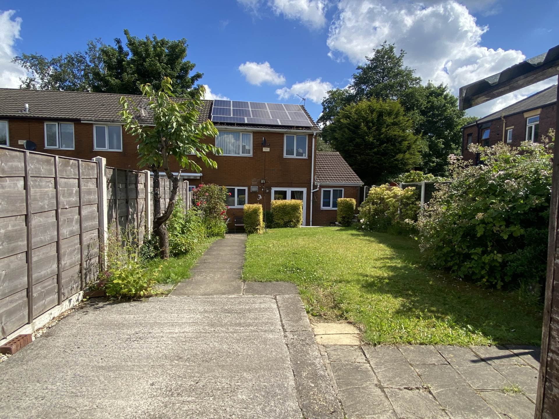 Percival Walk, Oldham, Image 15