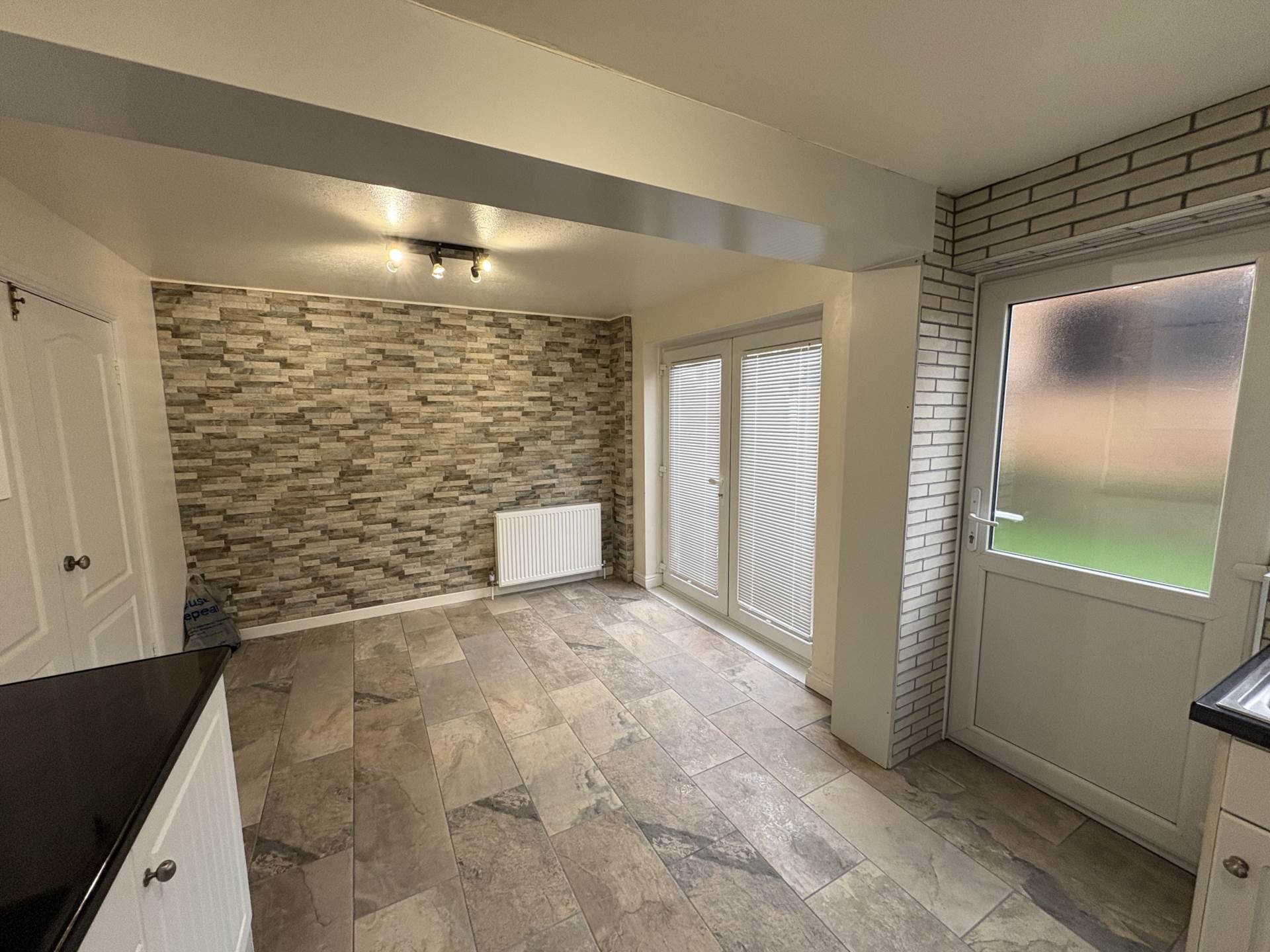 Bransdale Avenue, Royton, Image 6