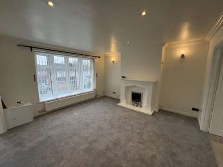 Bransdale Avenue, Royton, Image 3