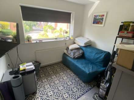 Camberwell Way, Royton, Image 11