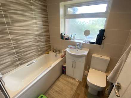 Camberwell Way, Royton, Image 13