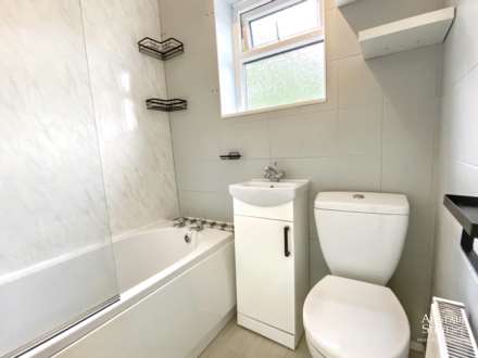 Rochdale Lane, Royton, Image 13