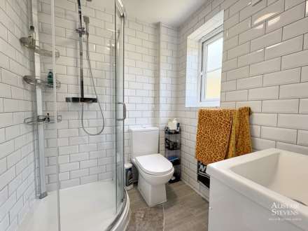 Rosebay Close, Royton, Image 12