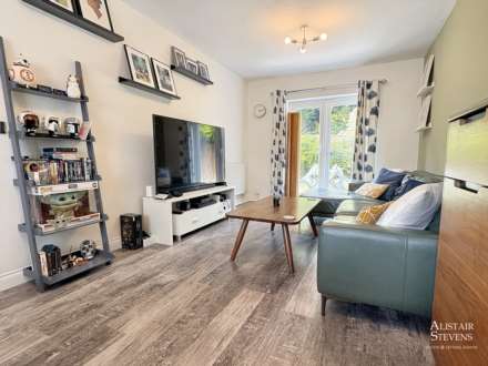 Rosebay Close, Royton, Image 2