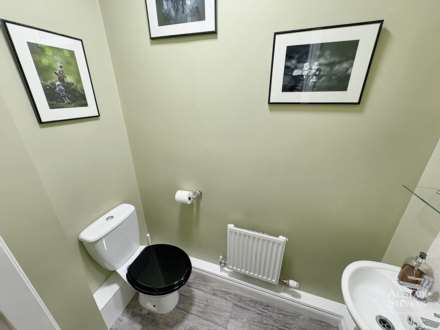 Rosebay Close, Royton, Image 5