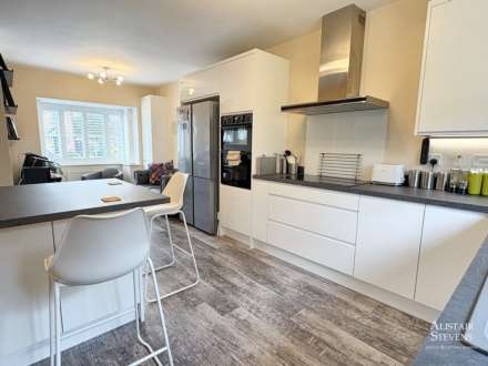 Rosebay Close, Royton, Image 6