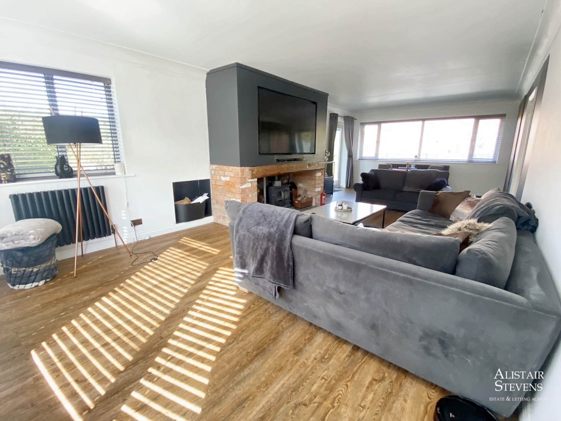 Kirkdale Drive, Royton, Image 12
