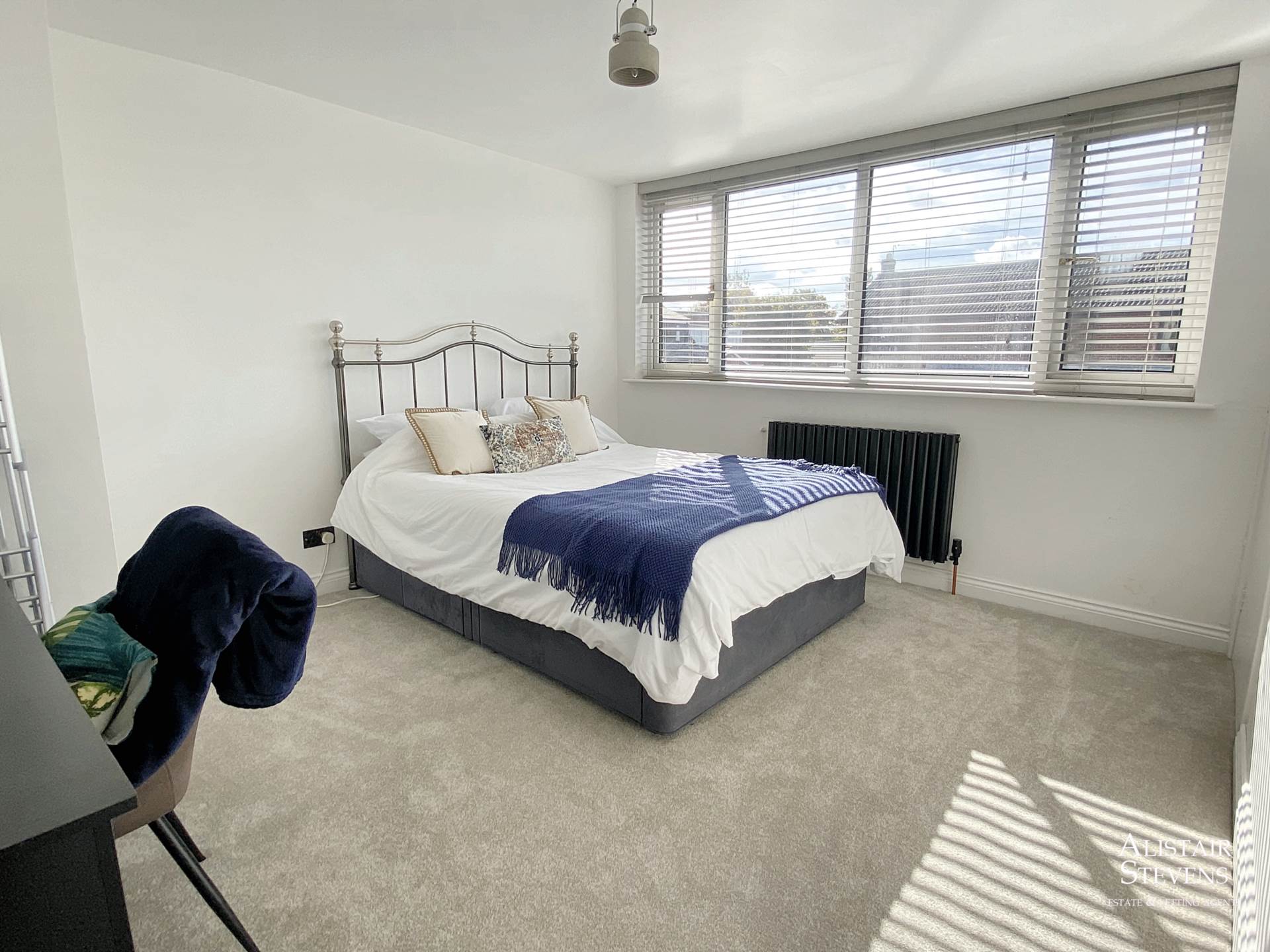 Kirkdale Drive, Royton, Image 17