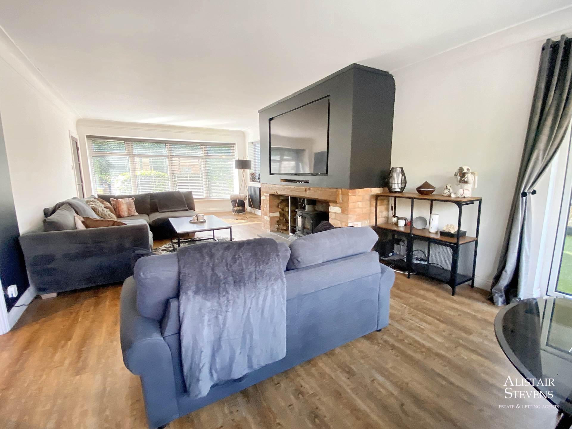 Kirkdale Drive, Royton, Image 3