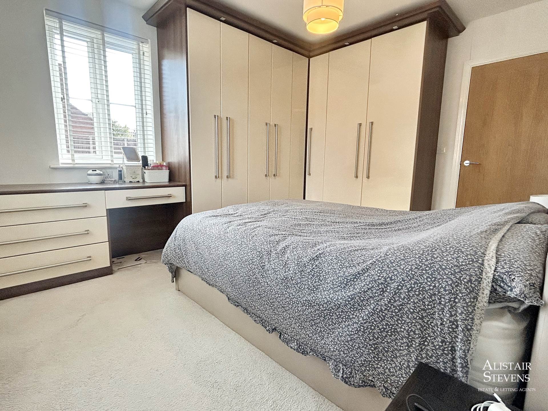 Windmill Close, Royton, Image 13