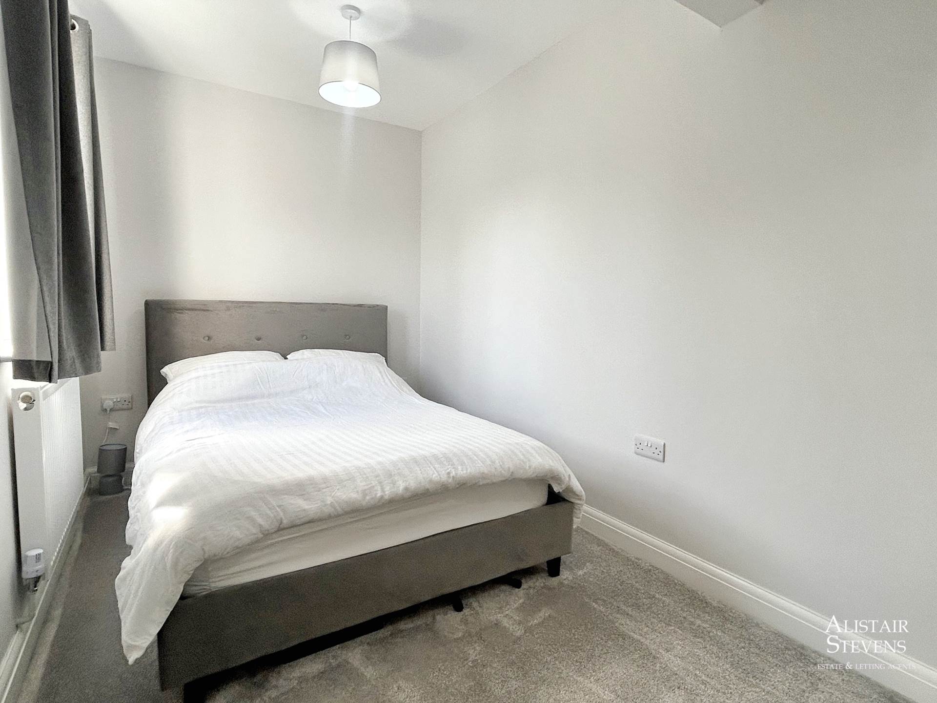 Windmill Close, Royton, Image 19