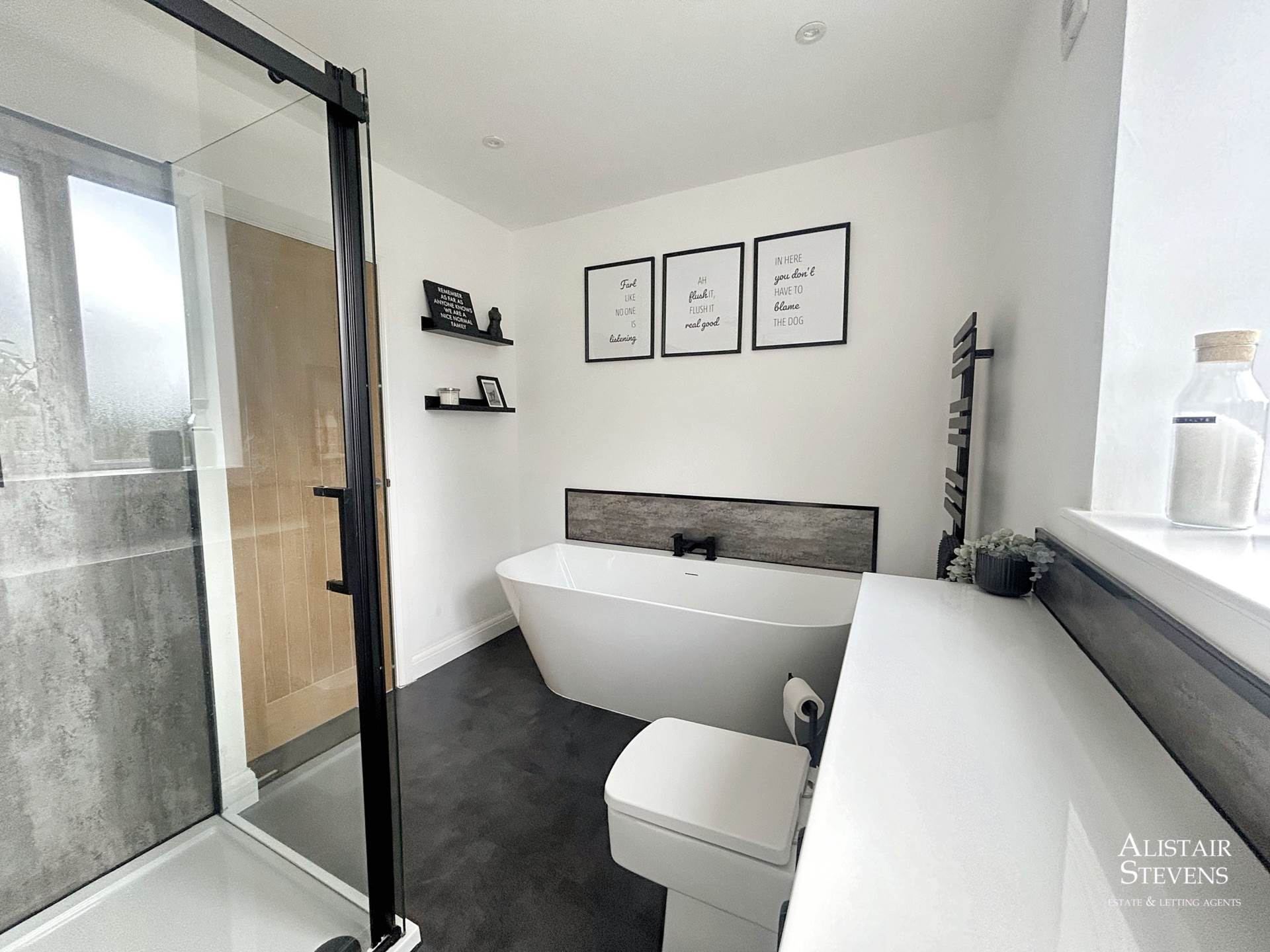 Windmill Close, Royton, Image 20