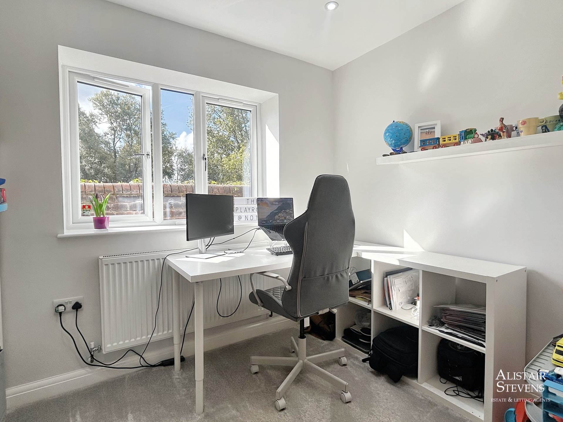 Windmill Close, Royton, Image 6