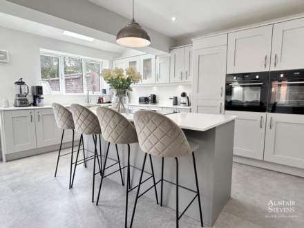 Windmill Close, Royton, Image 10