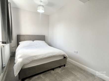 Windmill Close, Royton, Image 19