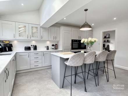 Windmill Close, Royton, Image 9