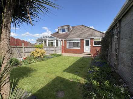 Dorchester Drive, Royton, Image 14