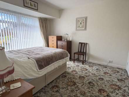 Dorchester Drive, Royton, Image 9