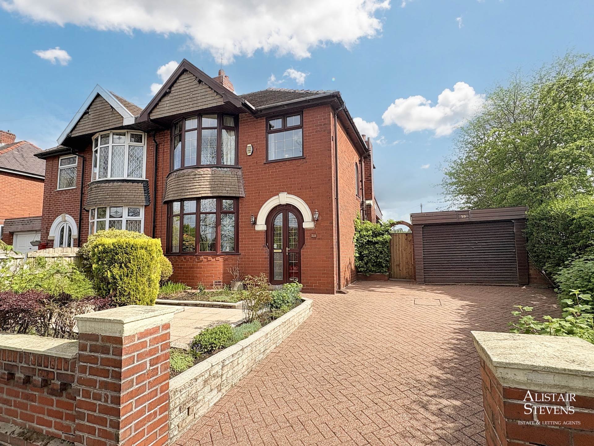 Broadway, Royton, Image 1