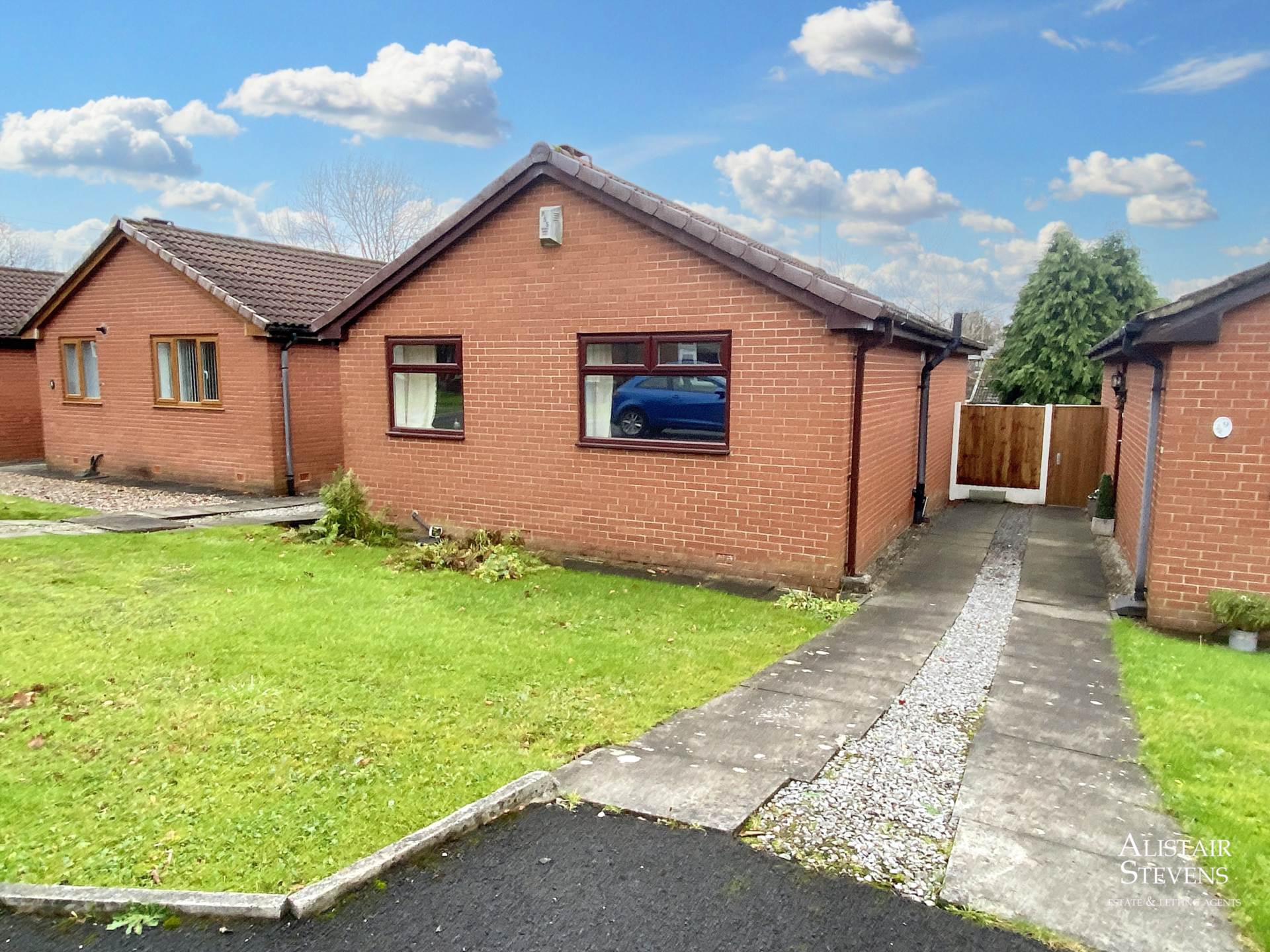 Thorp View, Royton, Image 1