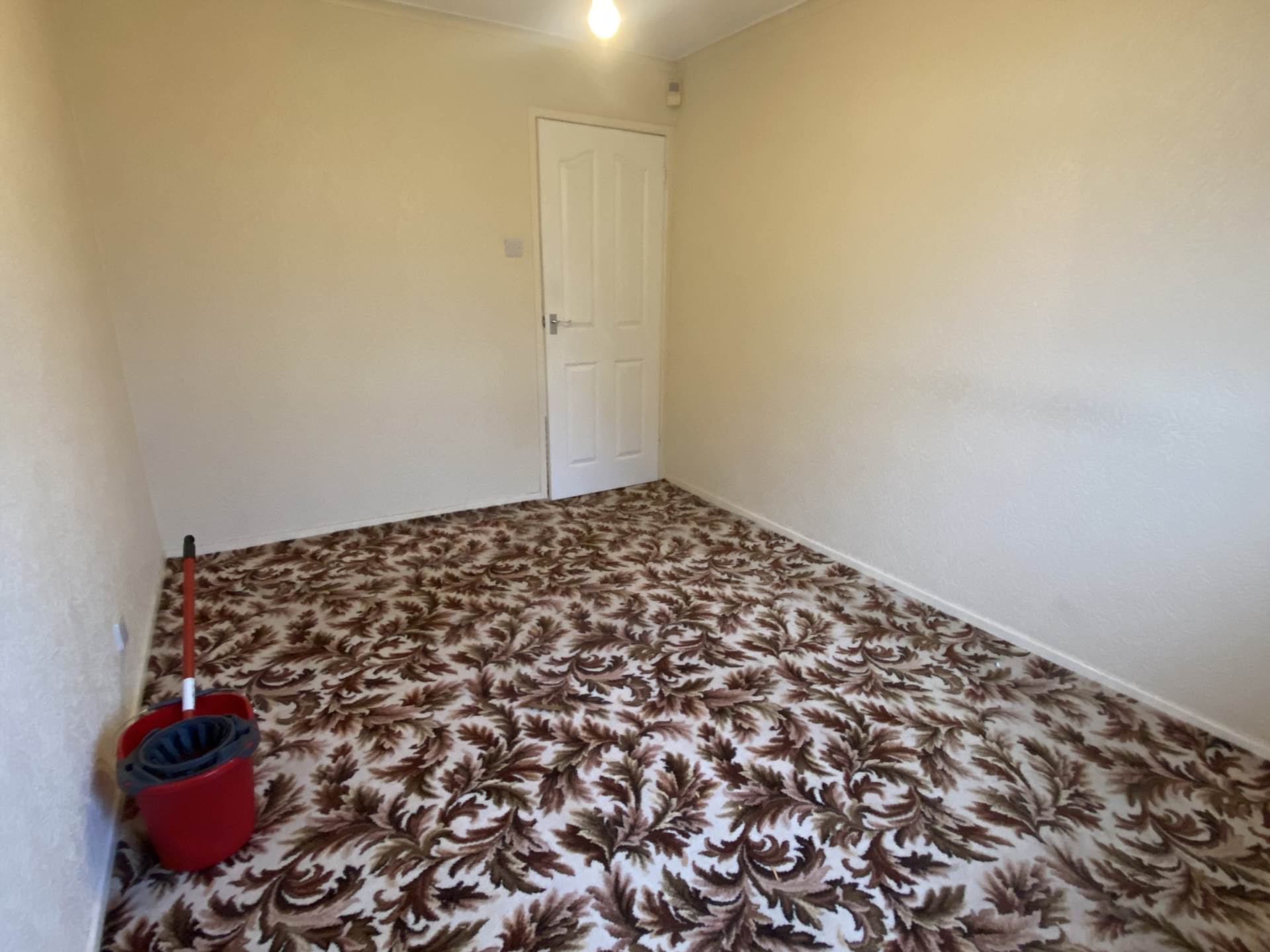 Thorp View, Royton, Image 10