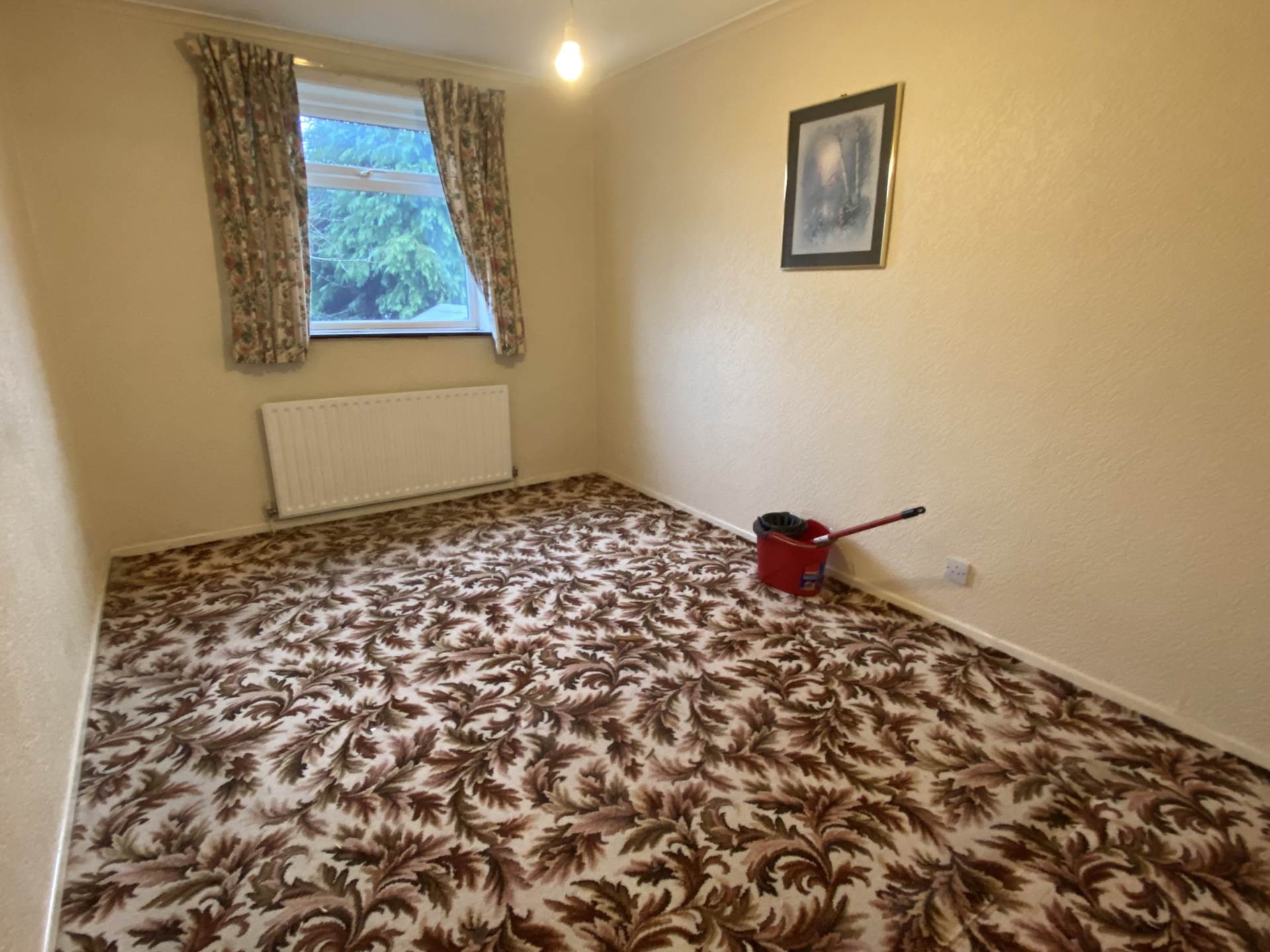 Thorp View, Royton, Image 9