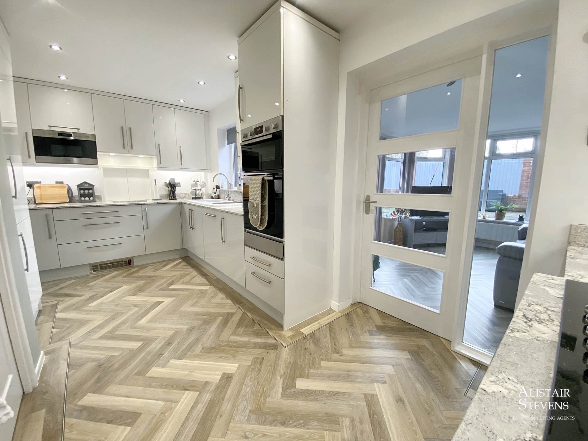 Ashwood Drive, Royton, Image 12