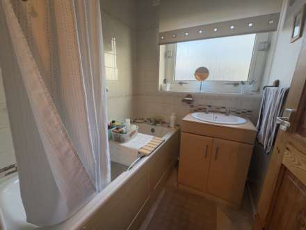 Trajan House, Oldham, Image 13