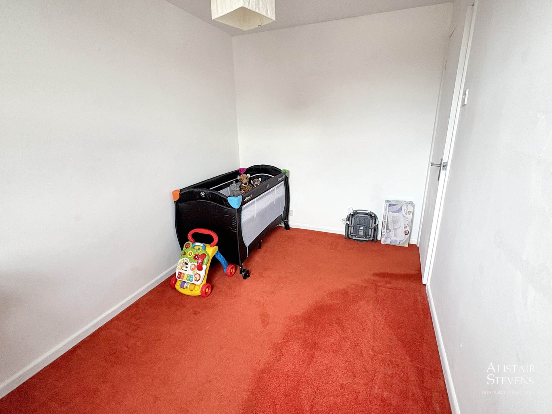 Mosshey Street, Shaw, Image 11