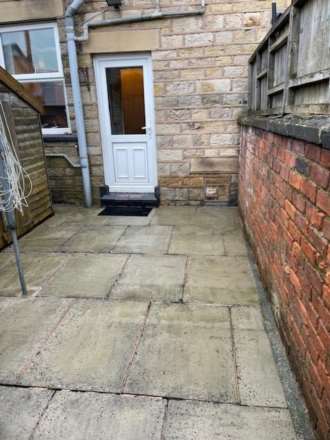 Mosshey Street, Shaw, Image 18