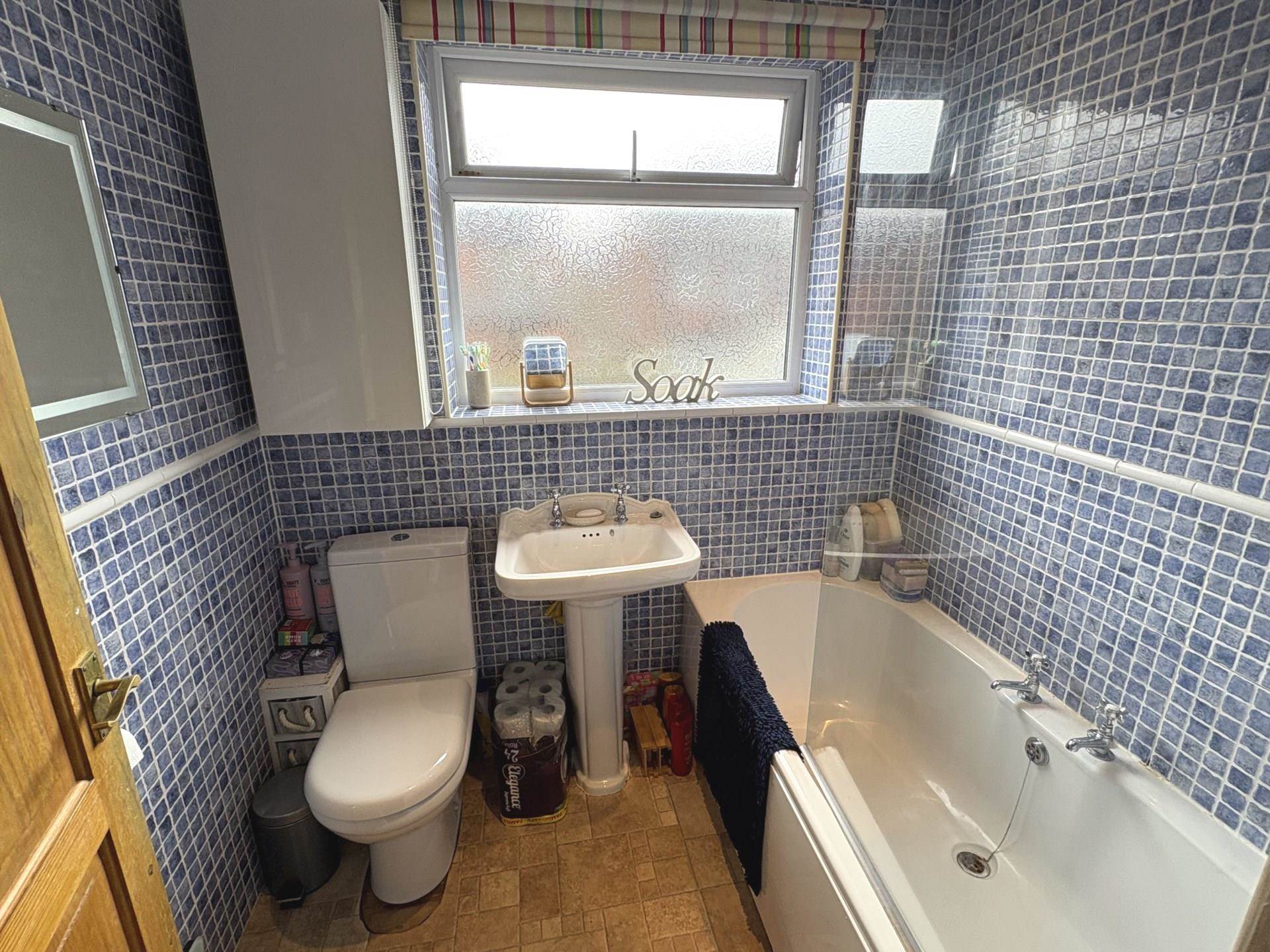 Turf Close, Royton, Image 14
