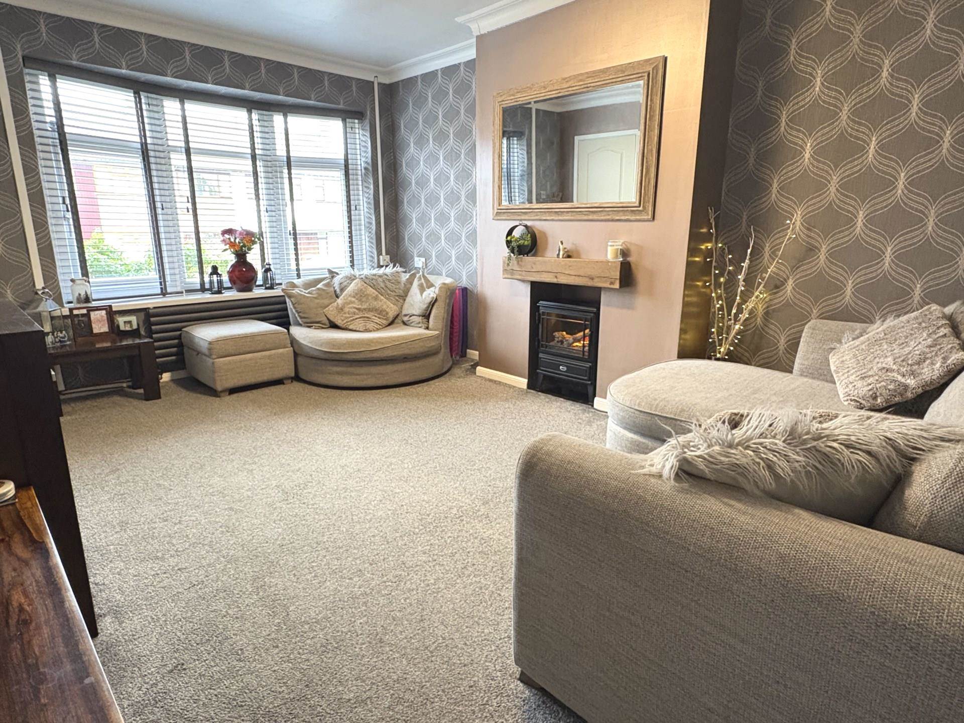 Turf Close, Royton, Image 4