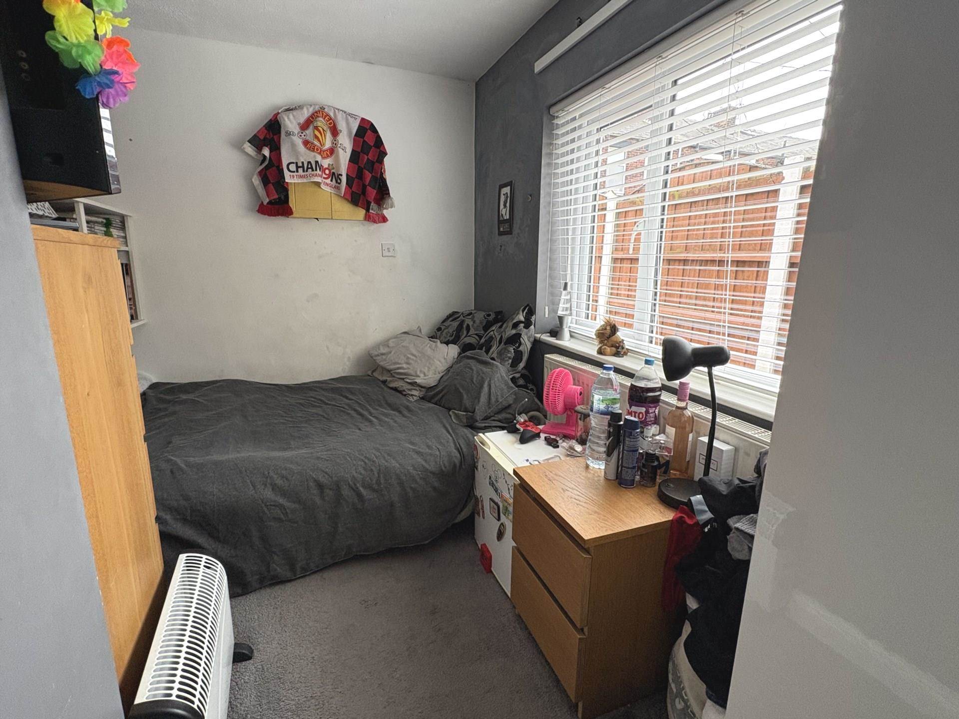 Turf Close, Royton, Image 6