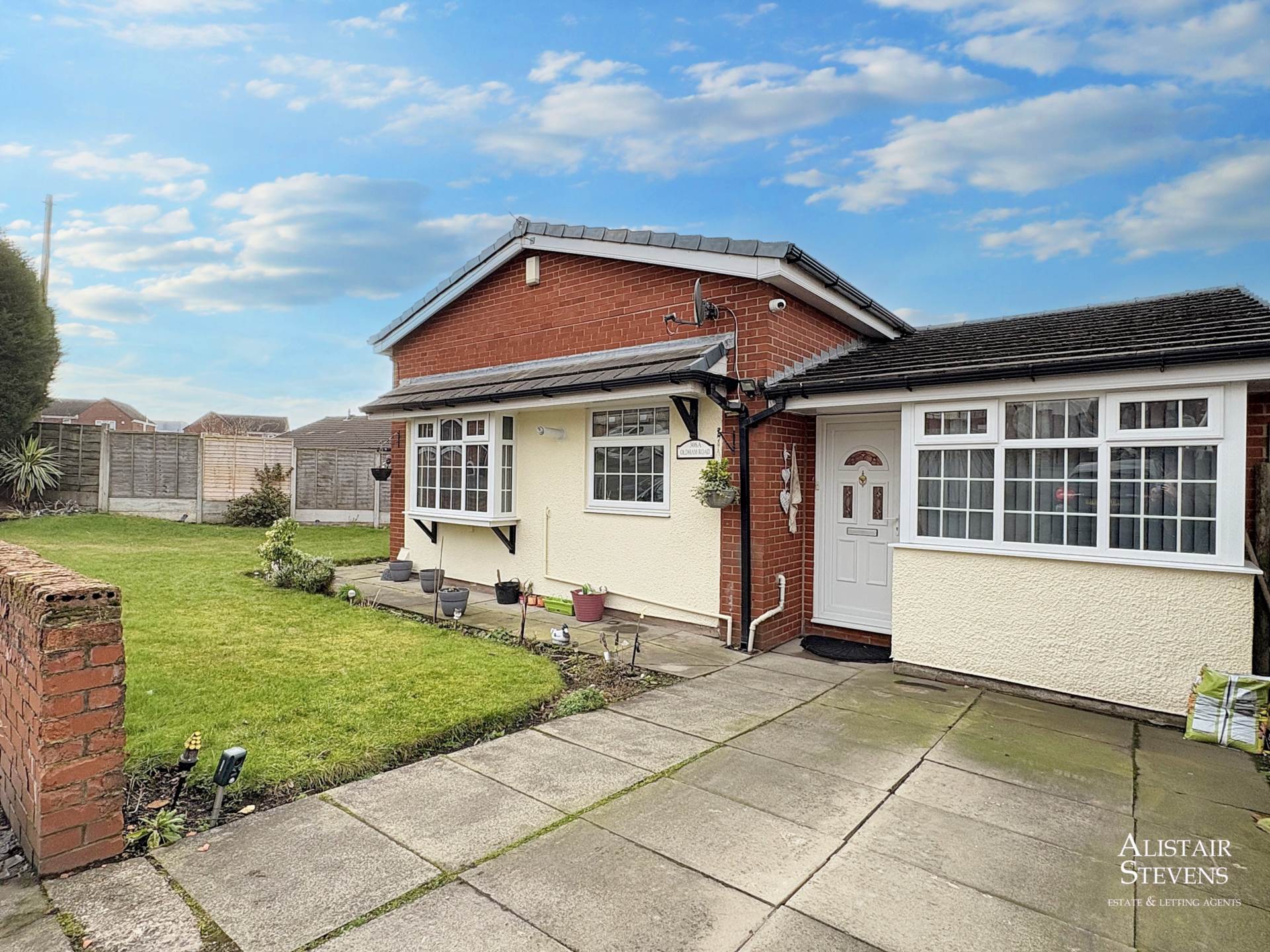 Oldham Road, Royton, Image 1