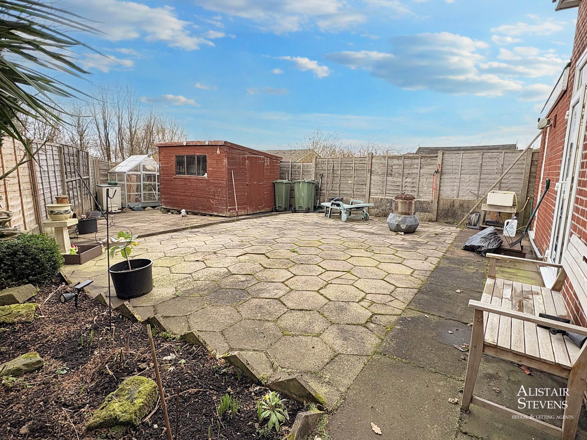 Oldham Road, Royton, Image 15