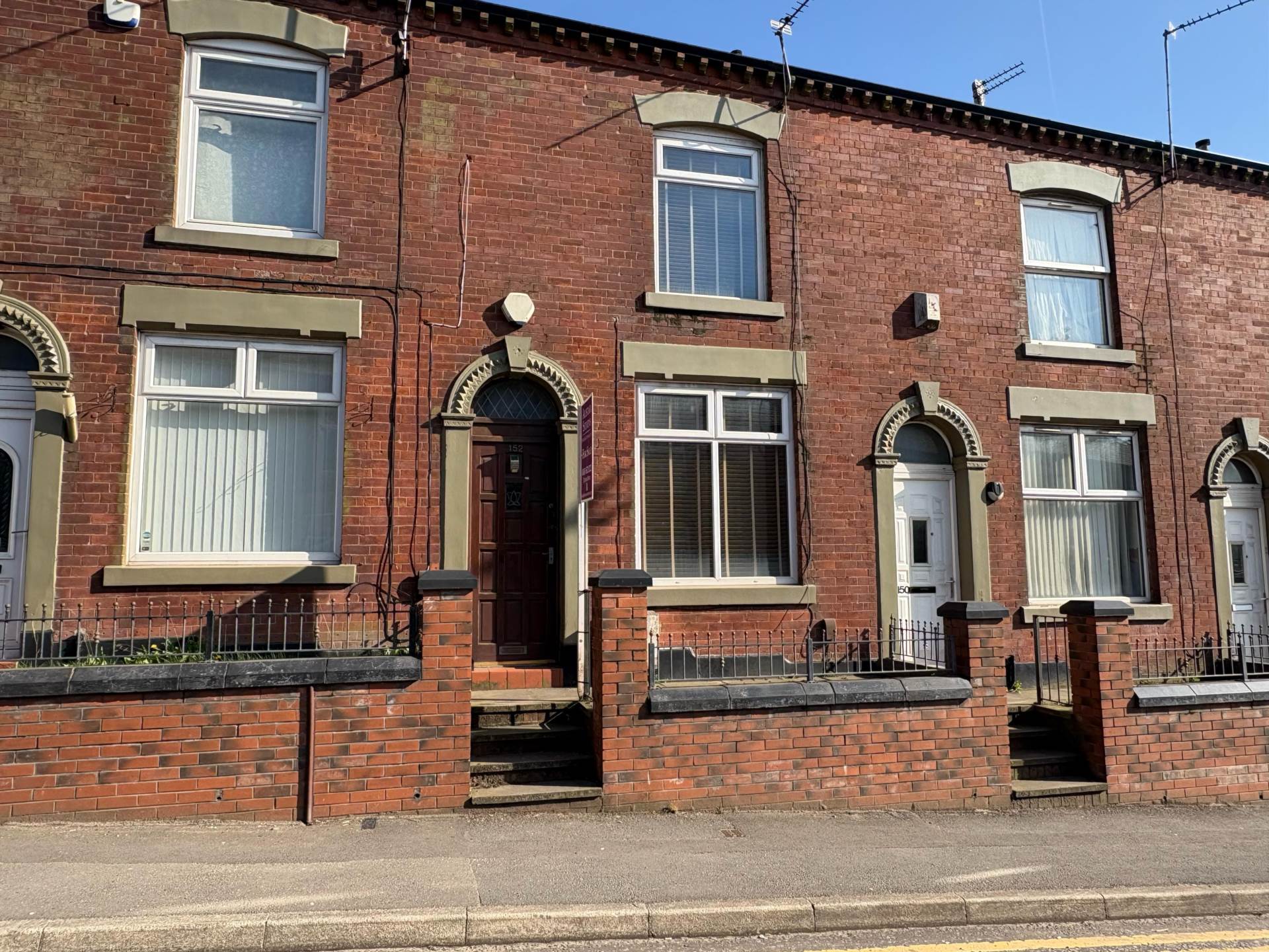 Ripponden Road, Lees, Image 1