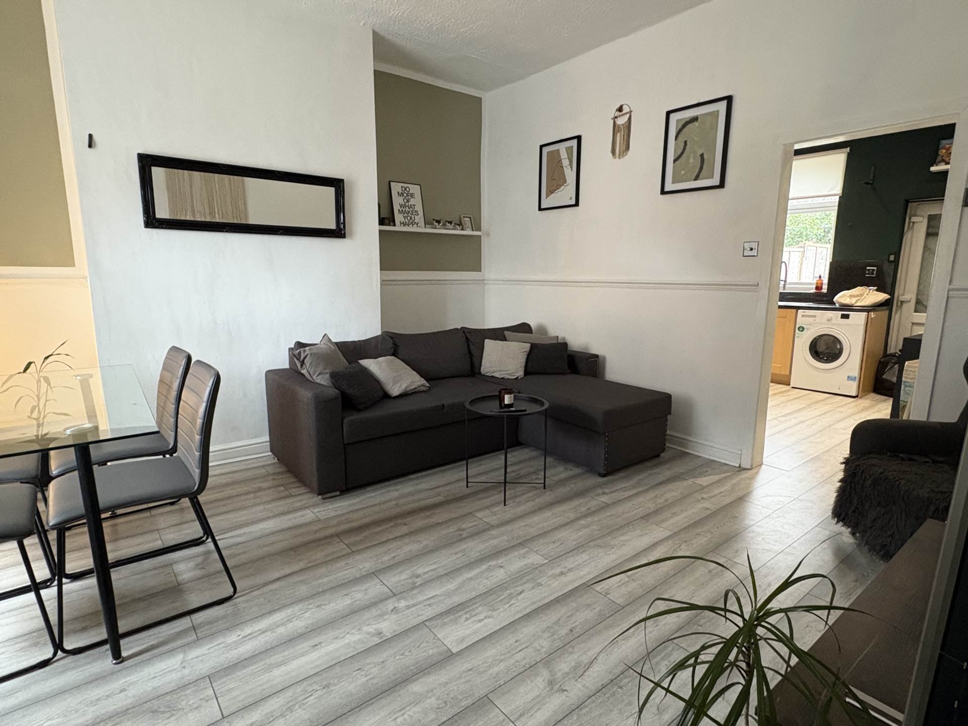 Broadbent Road, Watersheddings, Image 5