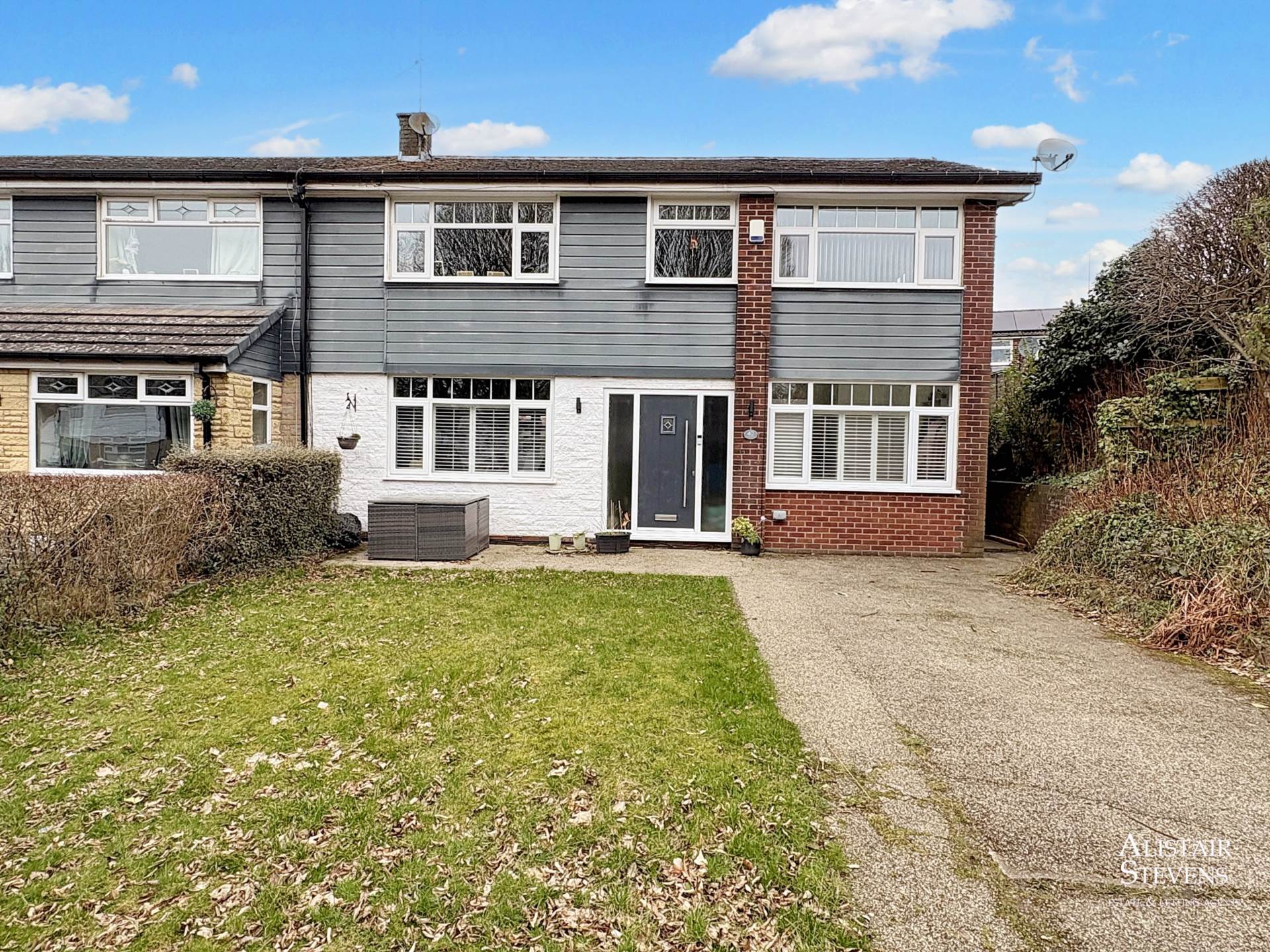 Cemetery Road, Royton, Image 1