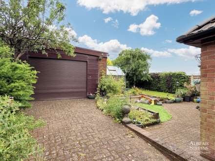 Netherhouse Road, Oldham, Image 15