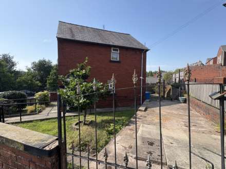 Keats Road, Derker, Image 16