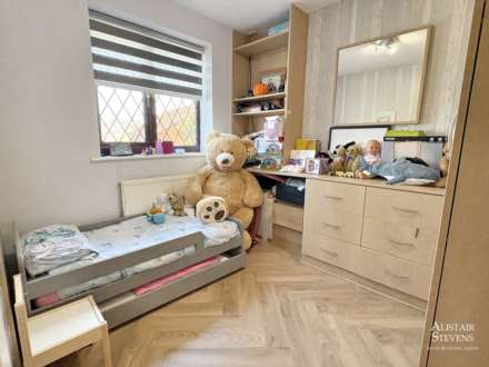 Holme Crescent, Oldham, Image 17