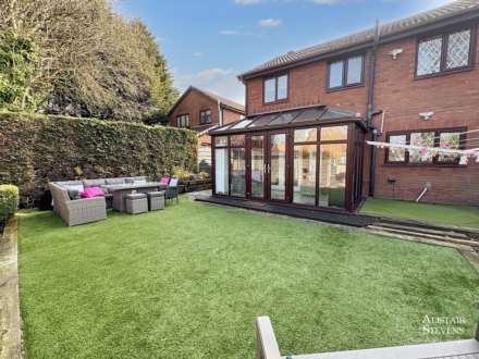 Holme Crescent, Oldham, Image 23