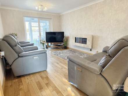 Holme Crescent, Oldham, Image 3