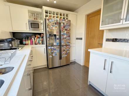 Holme Crescent, Oldham, Image 9